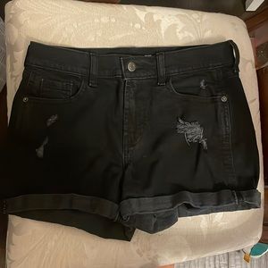 old navy mid-rise boyfriend jean shorts